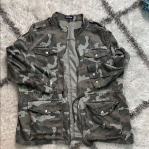 Camo printed lightweight jacket